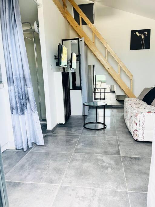 Joli Petit Studio Cosy Marignane Dış mekan fotoğraf